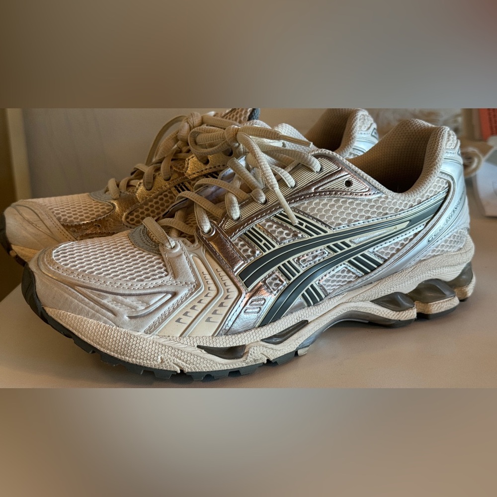 Asics White and Silver Women's Running Sneakers - Picture 5 of 8